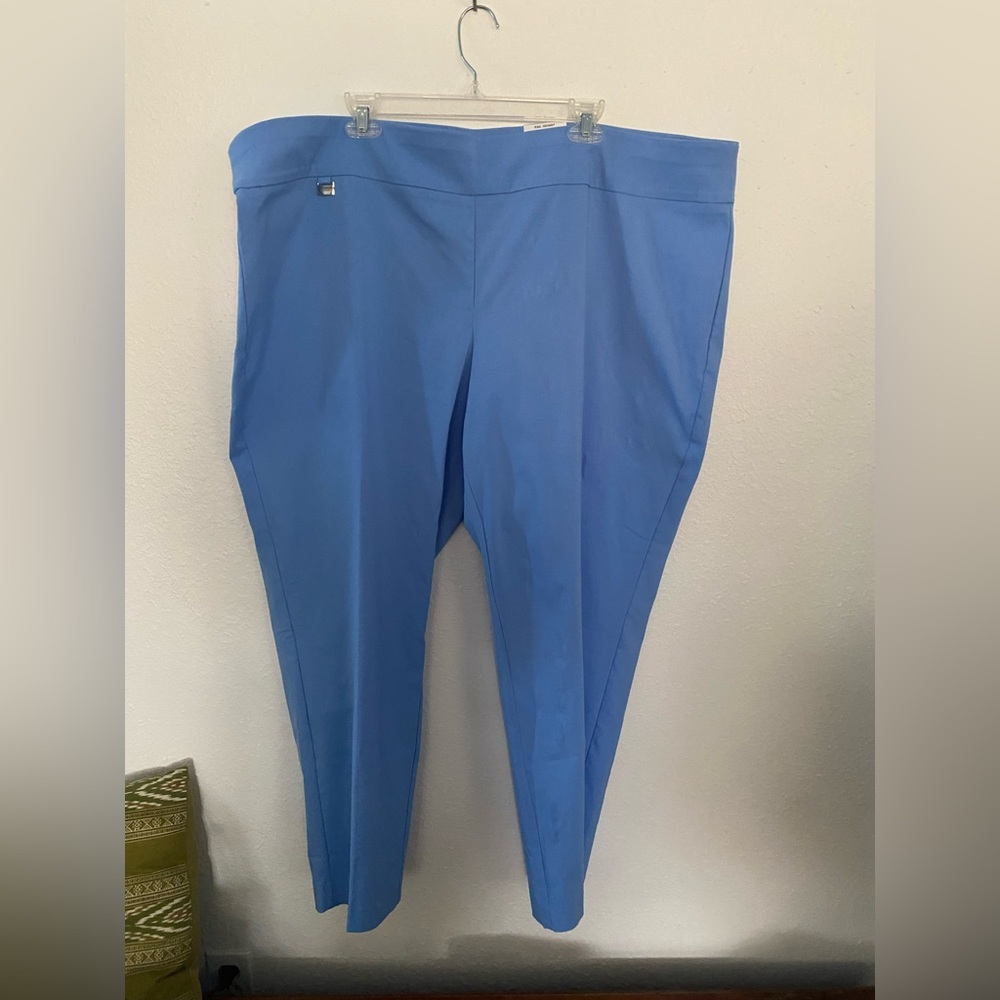 Alfani Plus womens‎ pull on pants in periwinkle blue. Sz 28W.